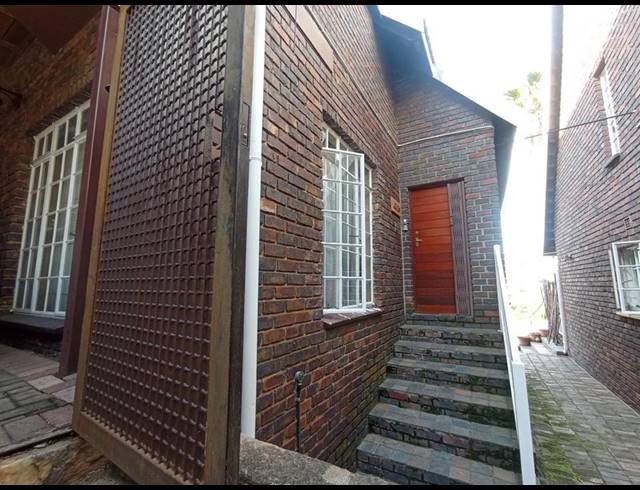 3 BEDROOM PROPERTY TO RENT IN KLOOFENDAL